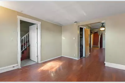 7512 W 64th Street, Summit, IL 60501 - Photo 2