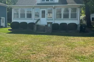 309 N River Rd, Fox River Grove, IL 60021 - Photo 2