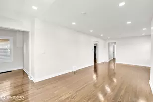 9900 S Wallace St, Chicago, IL 60628 - Photo 4