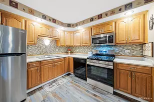 14533 Walden Ct, Oak Forest, IL 60452 - Photo 8