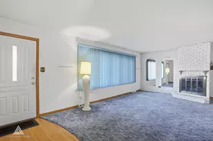 18021 Pin Oak Ct, Tinley Park, IL 60477 - Photo 6