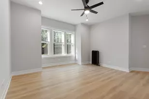 1904 W Morse Ave, Chicago, IL 60626 - Photo 2