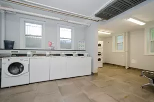 1521 W Sherwin Ave, Chicago, IL 60626 - Photo 14