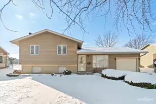 16824 Meadowdale Dr, Oak Forest, IL 60452 - Photo 1