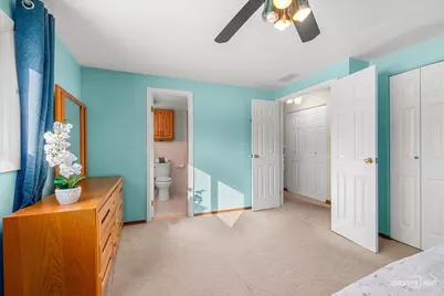 16824 Meadowdale Drive, Oak Forest, IL 60452 - Photo 12