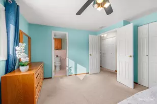 16824 Meadowdale Dr, Oak Forest, IL 60452 - Photo 12