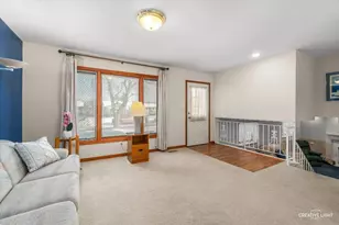 16824 Meadowdale Dr, Oak Forest, IL 60452 - Photo 4