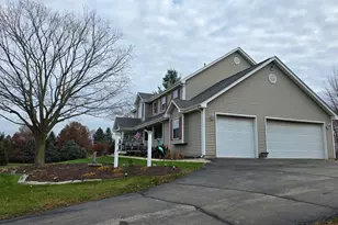 41W039 Mulhern Dr, Elburn, IL 60119 - Photo 6