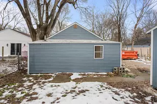 607 N James St, Champaign, IL 61821 - Photo 24
