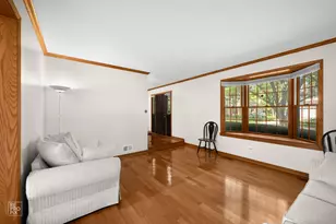 1408 Juliet Ln, Libertyville, IL 60048 - Photo 4