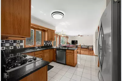 1408 Juliet Lane, Libertyville, IL 60048 - Photo 8