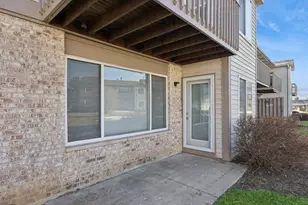 235 Crestview Dr, Wauconda, IL 60084 - Photo 28