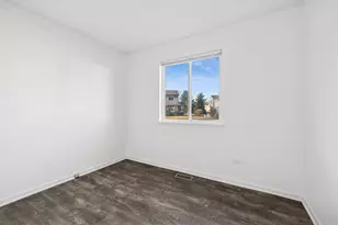 235 Crestview Dr, Wauconda, IL 60084 - Photo 24