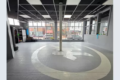 2329 W Belmont Avenue, Chicago, IL 60618 - Photo 10