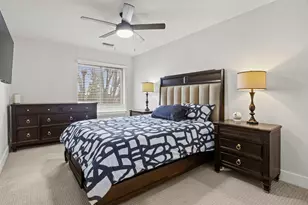 3050 Pheasant Creek Dr, Northbrook, IL 60062 - Photo 12