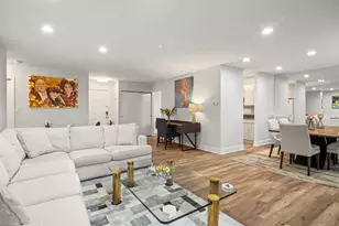 3050 Pheasant Creek Dr, Northbrook, IL 60062 - Photo 2