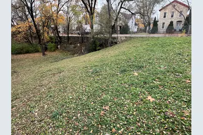 945 N Mill Street, Pontiac, IL 61764 - Photo 8