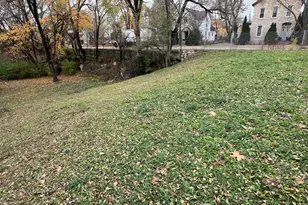 945 N Mill St, Pontiac, IL 61764 - Photo 8