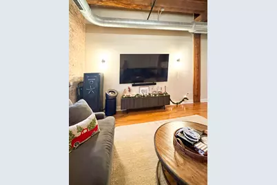770 W Gladys Avenue #305, Chicago, IL 60661 - Photo 14