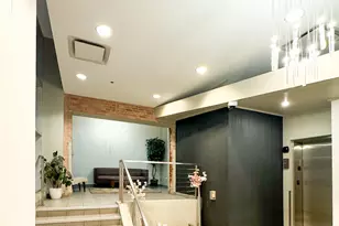 770 W Gladys Ave, Chicago, IL 60661 - Photo 4