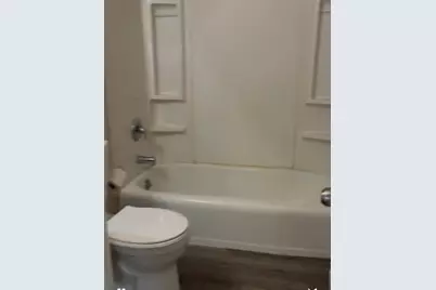 1184 E Merchant Street #213, Kankakee, IL 60901 - Photo 6