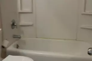 1184 E Merchant St, Kankakee, IL 60901 - Photo 6