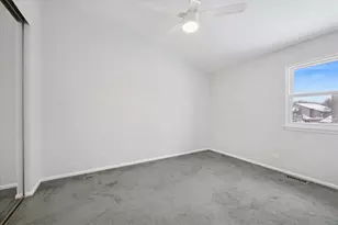 8065 Wildwood Ln, Darien, IL 60561 - Photo 10