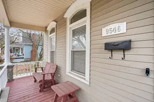 9546 S Spaulding Ave, Evergreen Park, IL 60805 - Photo 4