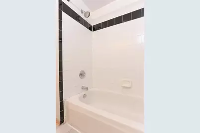 1444 W Walton Street #1, Chicago, IL 60642 - Photo 14