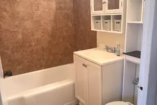 708 W Bittersweet Pl, Chicago, IL 60613 - Photo 12