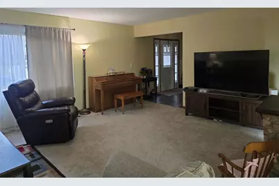 1208 Roxbury Circle, Rockford, IL 61107 - Photo 16