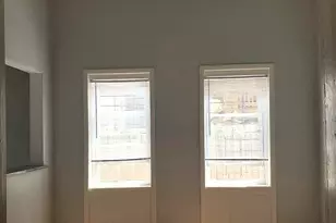 1953 W Roscoe St, Chicago, IL 60657 - Photo 4