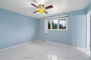 12305 Derby Ln, Orland Park, IL 60467 - Photo 14