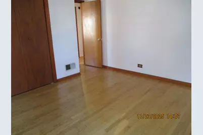 9737 Warren Avenue, Oak Lawn, IL 60453 - Photo 8