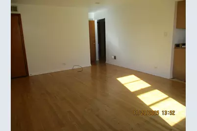 9737 Warren Avenue, Oak Lawn, IL 60453 - Photo 4