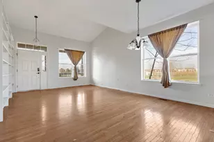 2440 Chopin Ln, Woodstock, IL 60098 - Photo 4