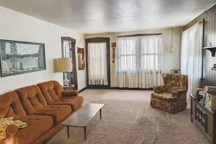 321 Eureka St, Genoa, IL 60135 - Photo 10