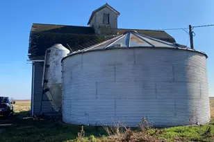 8742 E 1300th St, Granville, IL 61326 - Photo 20