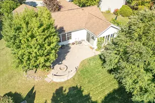 721 Brentwood Ct, Algonquin, IL 60102 - Photo 24