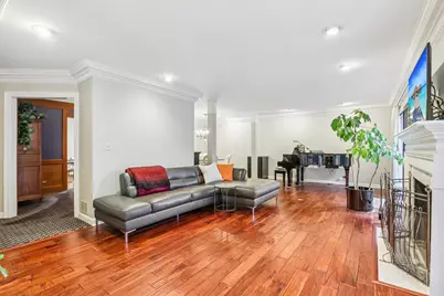 19 Landmark #19, Northfield, IL 60093 - Photo 8