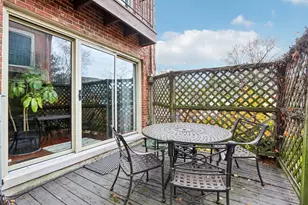 19 Landmark, Northfield, IL 60093 - Photo 42