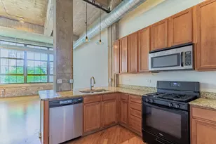 3963 W Belmont Ave, Chicago, IL 60618 - Photo 4