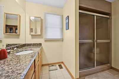 [Address not provided], Downers Grove, IL 60516 - Photo 20