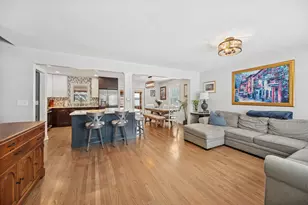 [Address not provided], Downers Grove, IL 60516 - Photo 2