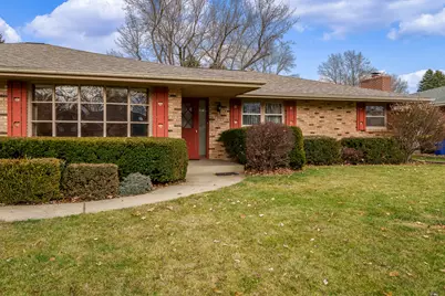 5802 Clarendon Drive, Rockford, IL 61114 - Photo 2