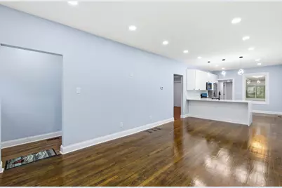 312 E 136th Street, Chicago, IL 60827 - Photo 6