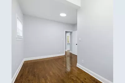 312 E 136th Street, Chicago, IL 60827 - Photo 12