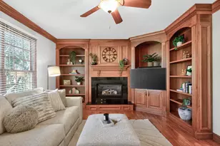 122 N 11th Ave, Saint Charles, IL 60174 - Photo 8