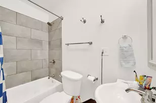 850 N Kildare Ave, Chicago, IL 60651 - Photo 24