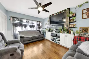 850 N Kildare Ave, Chicago, IL 60651 - Photo 12